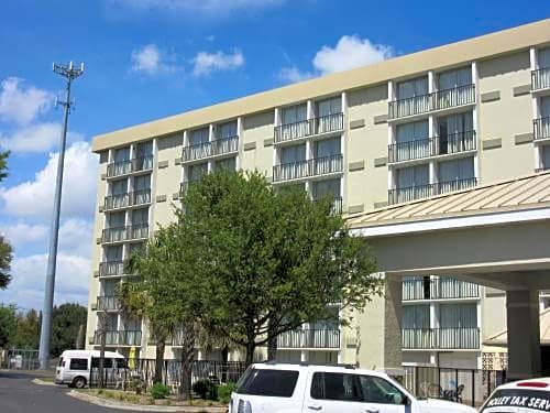 Charleston Grand Hotel