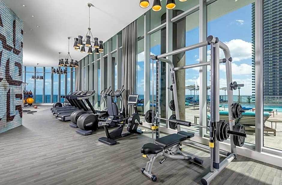 Modern Beachfront Condo with Stunning Ocean View