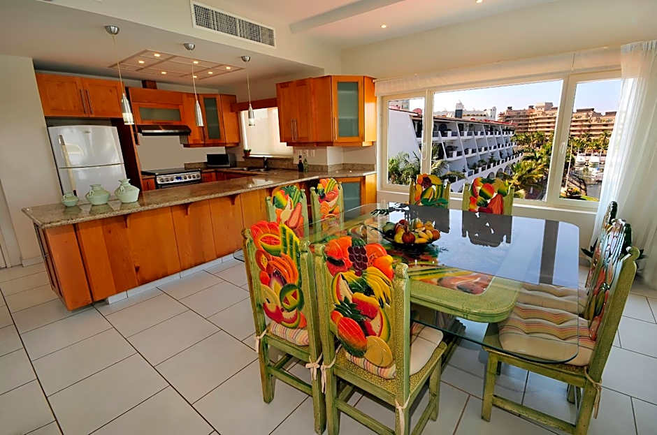 Marina Banderas Suites Hotel Boutique