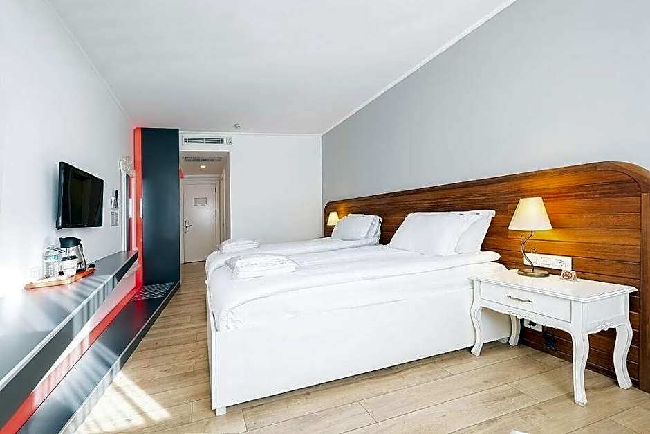 Hotel Beyond