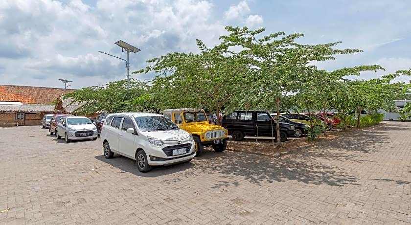 RedDoorz Container @ Teras Cimanuk Garut