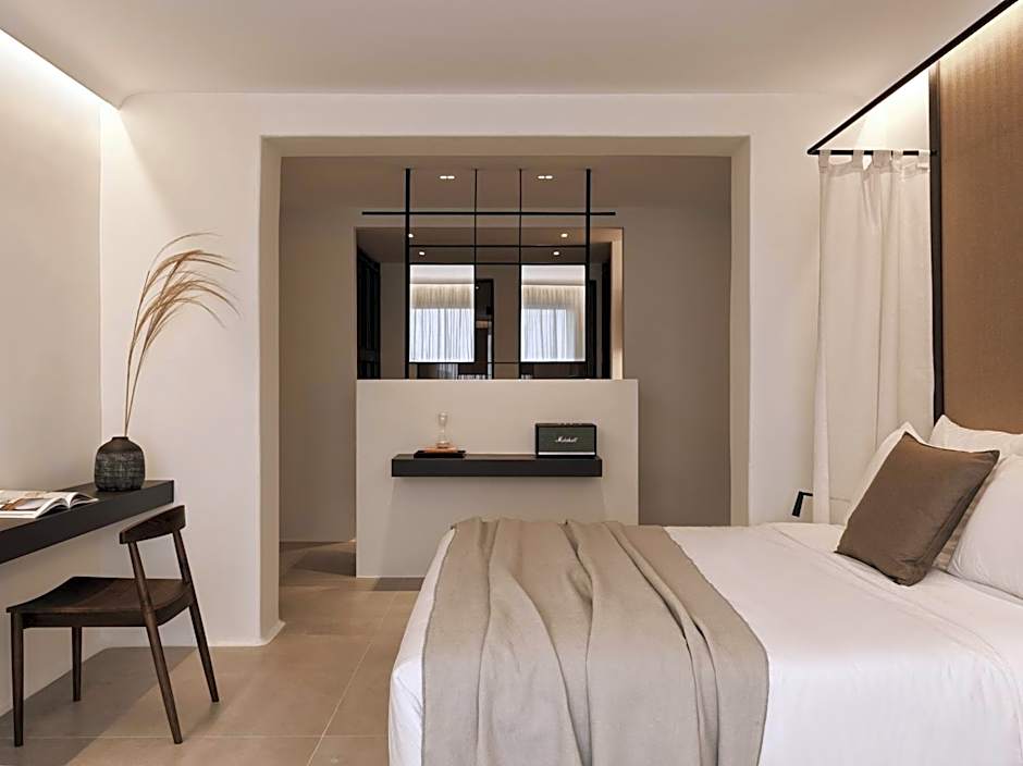 Ezio Bo Luxury Living