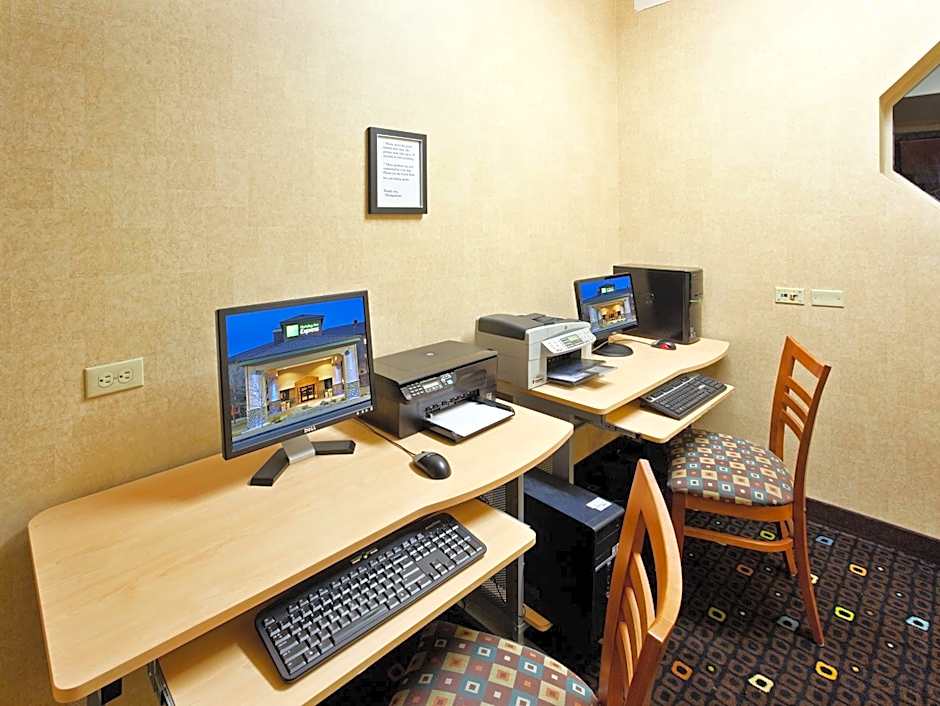 HOLIDAY INN EXPRESS FALLON By IHG