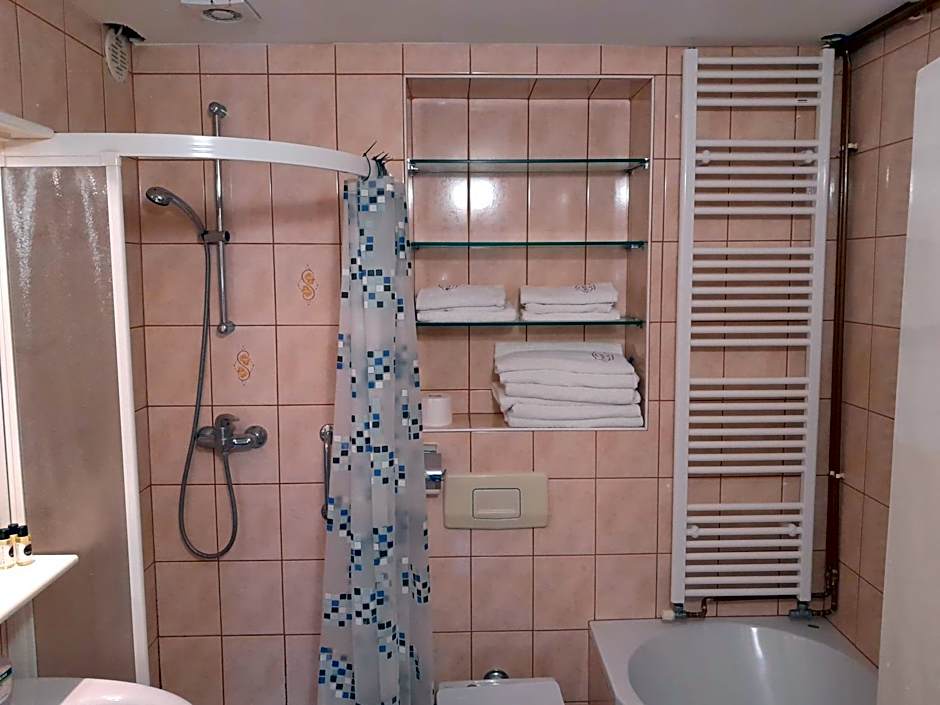 Hotel Pri Belokranjcu