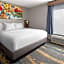 La Quinta Inn & Suites by Wyndham Memphis I-240