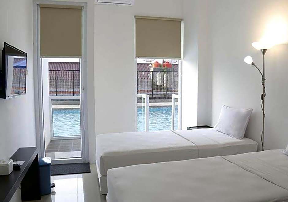 X-Pressbedroom Vivo Jogja – Depok, Yogyakarta, MN