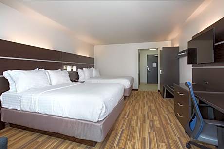 Standard Room with Two Queen Beds