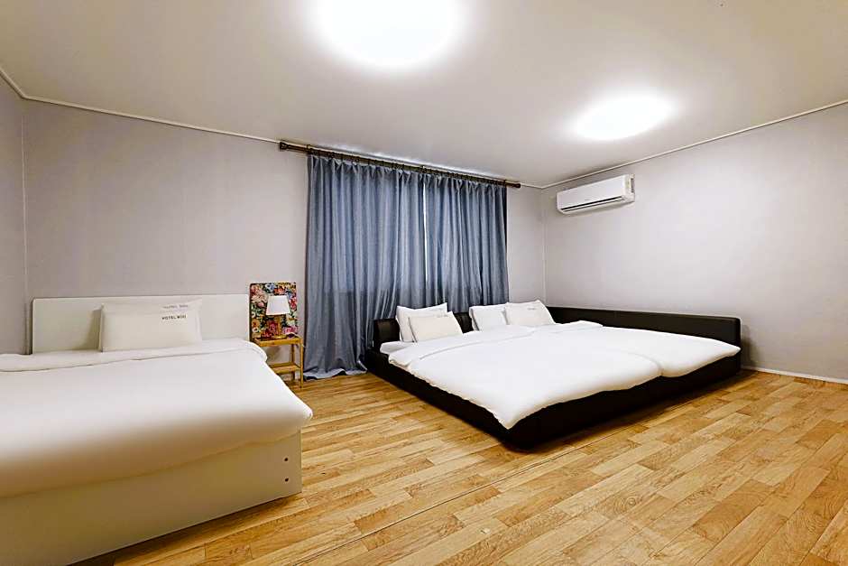 Hotel Mini