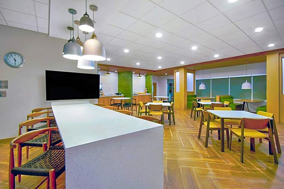 Fairfield by Marriott Inn & Suites Cincinnati North West Chester