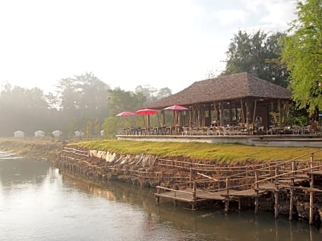 Pai River Corner Resort