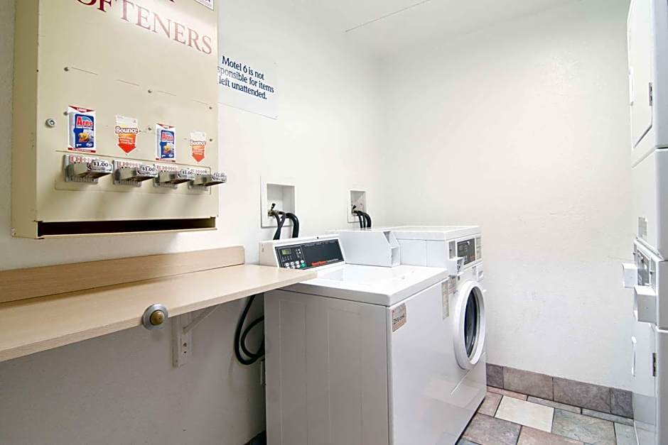 Motel 6-Lakeville, MN - South - Lakeville