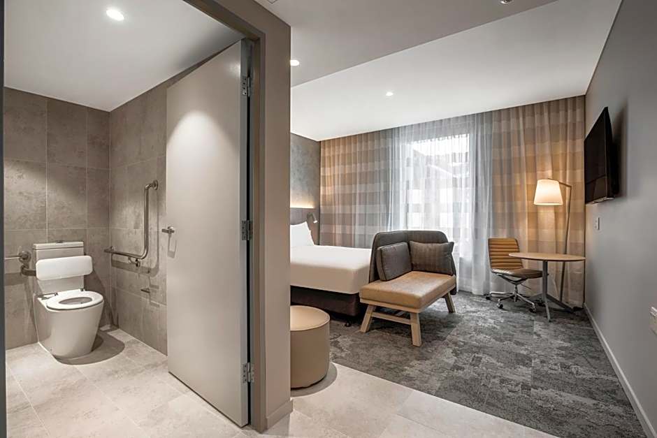 Holiday Inn Express and Suites Sunshine Coast By IHG