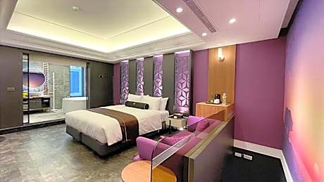 Deluxe Double Room with Bath