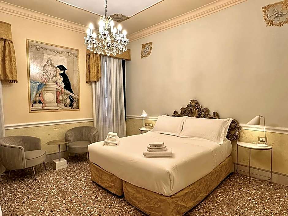 Casa Alla Fenice