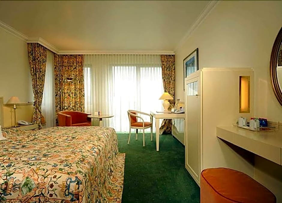 Rheinhotel Vier Jahreszeiten