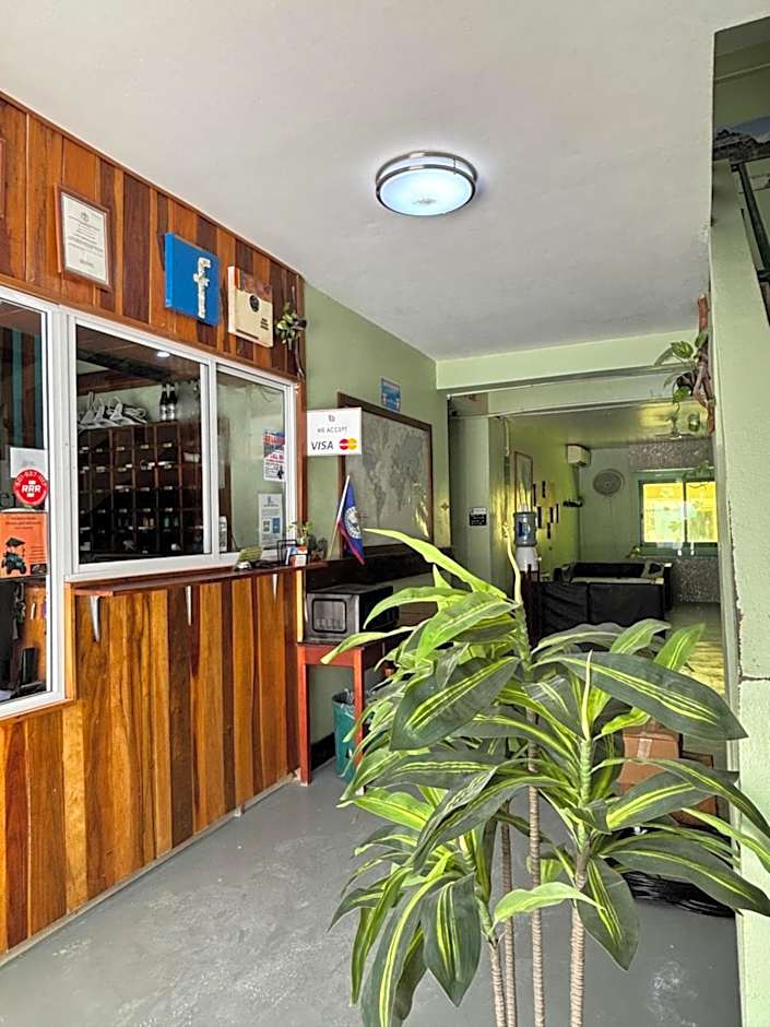 Caye Caulker Plaza Hotel