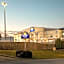 Days Inn & Suites by Wyndham Union City
