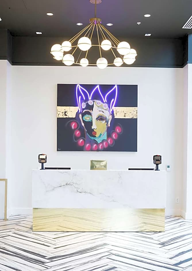 The Kelly Birmingham, Tapestry Collection By Hilton