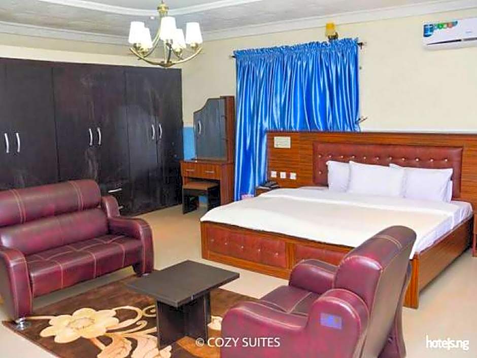 COZY SUITES