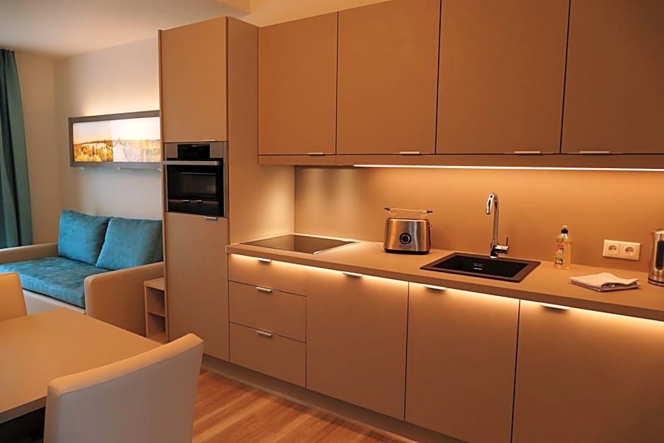 Meyn's Apartments & Hotel