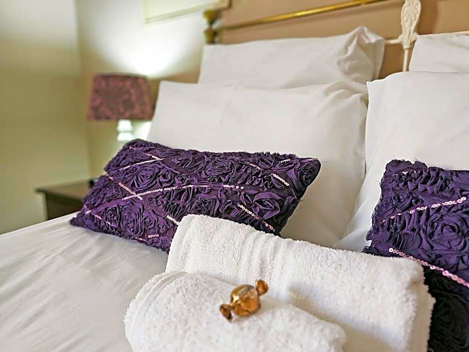 Bettie's Luxury Lodge