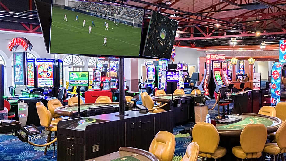 Tropicana Laughlin - A Caesars Rewards Destination