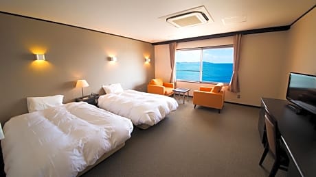 Ocean View Western Style Twin Room - Non-Smoking
