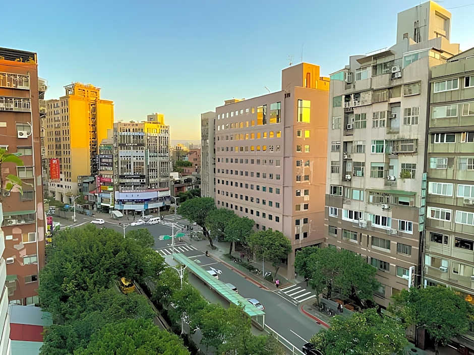 CHECK inn Express Taipei Yongkang