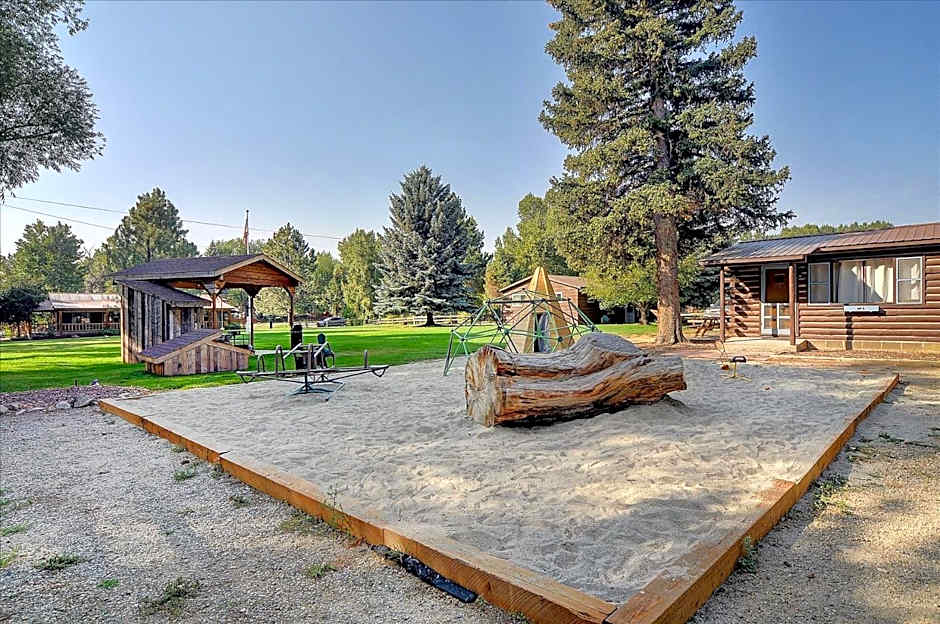 Vista Court Cabins & Lodge
