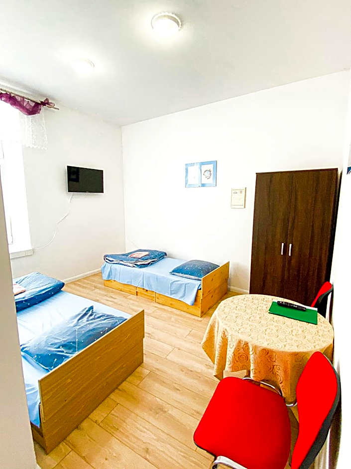 Schronisko Młodzieżowe PTSM "Alko"