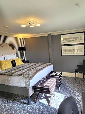 Executive King Room - Non-Smoking