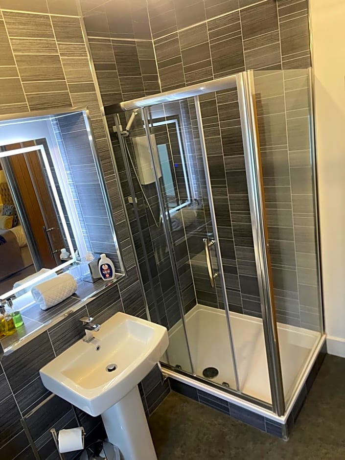 Horncliffe room only accommodation