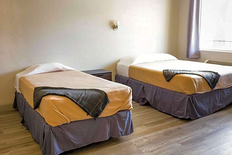 Harmony Inn and Suites