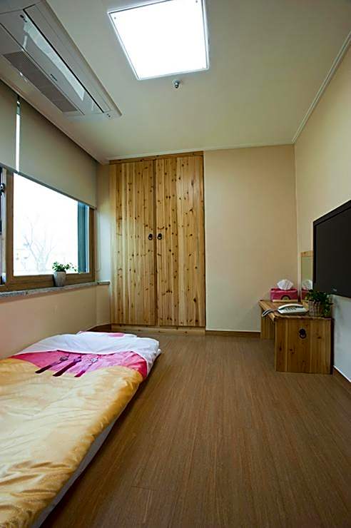 Photo 1 of 16 of Larger 2 Beds