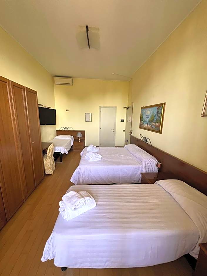 Hotel Petit Royal