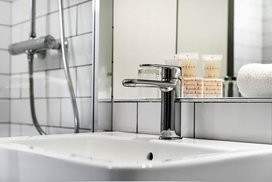 Glasgow West Hotel by Compass Hospitality