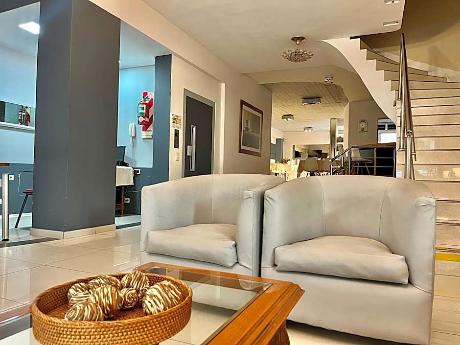 Alpino Hotel