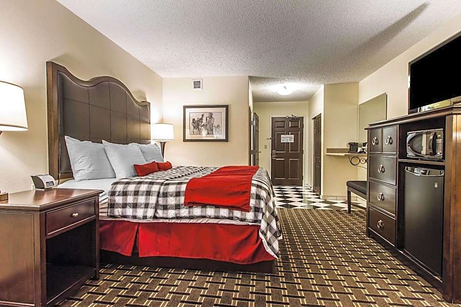 Evangeline Downs Hotel, Ascend Hotel Collection