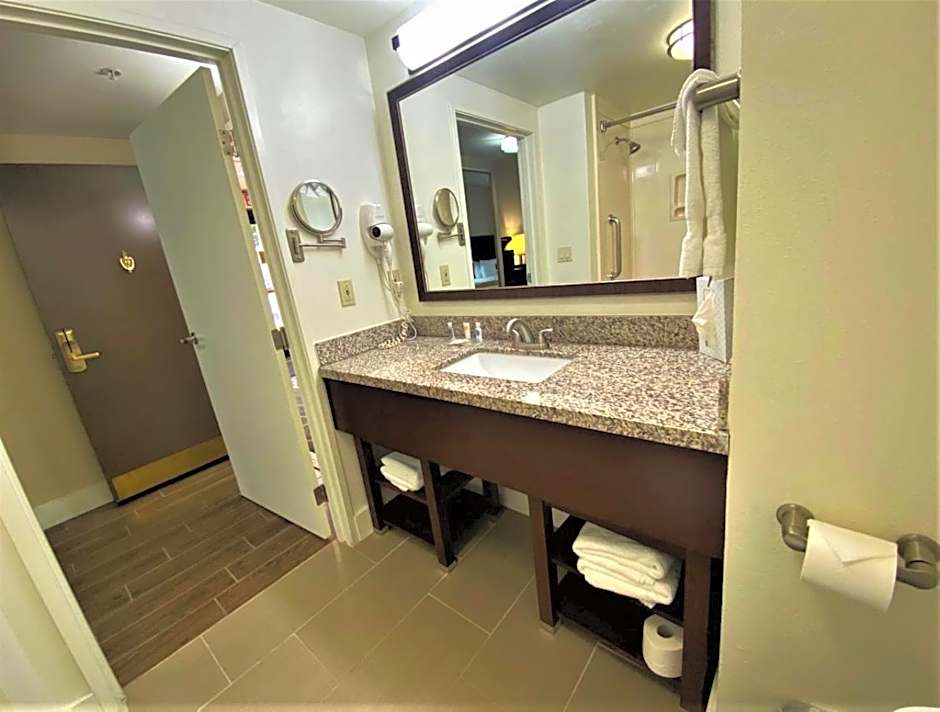 Comfort Suites Tulare