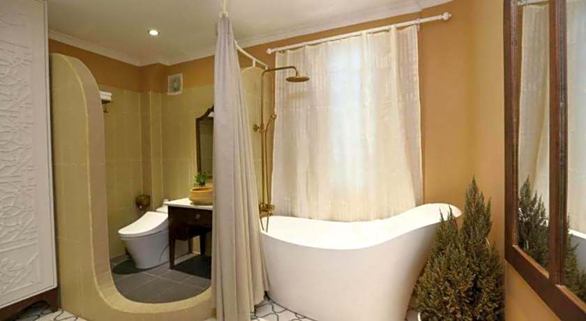 Duc Vuong Saigon Hotel - Bui Vien