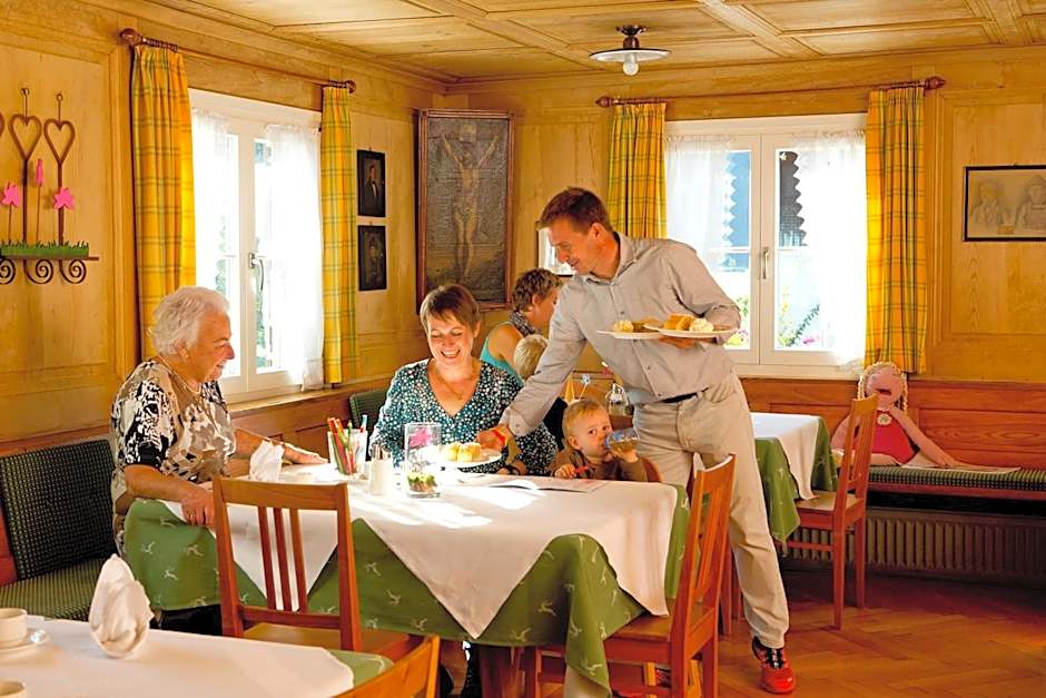 "Die Sonnigen" - Hotel und Familienspaß