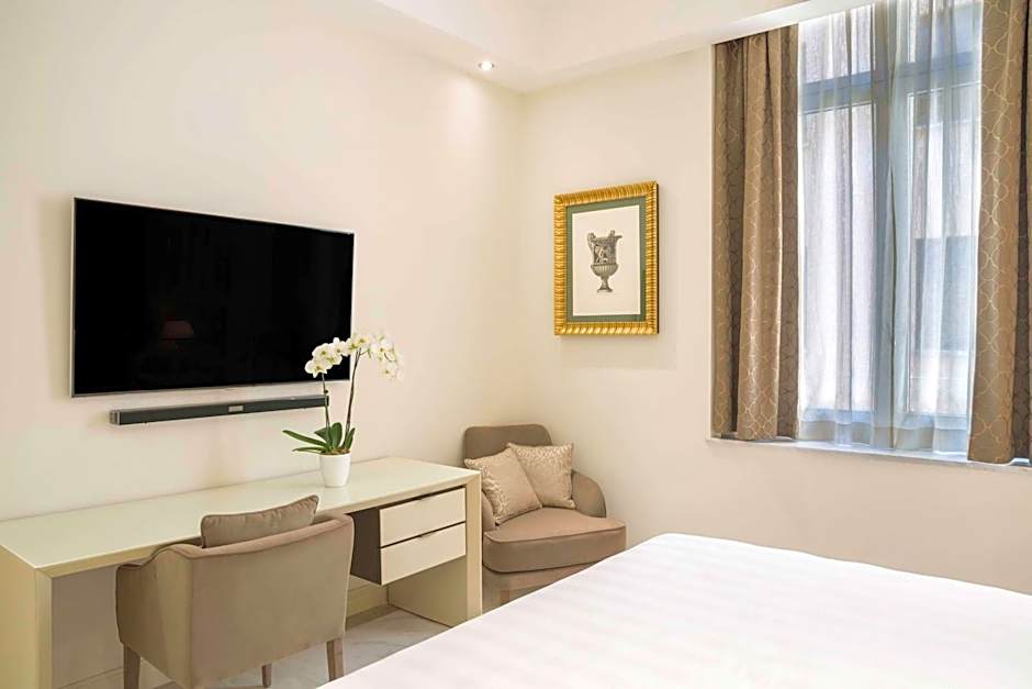 Aleph Rome Hotel, Curio Collection By Hilton