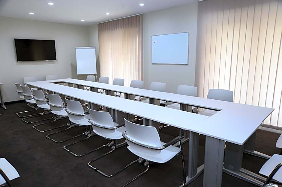 Alexandar Square Boutique Hotel