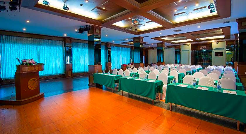 Krabi Royal Hotel (SHA Extra Plus)