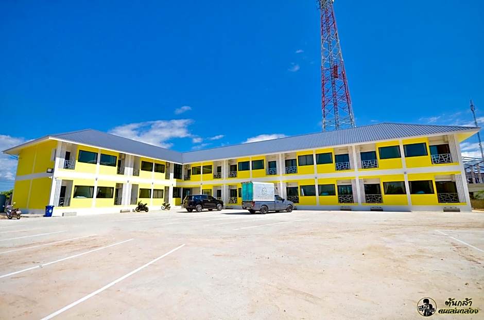 แอ่ว-ดีLD Hotel&Residences