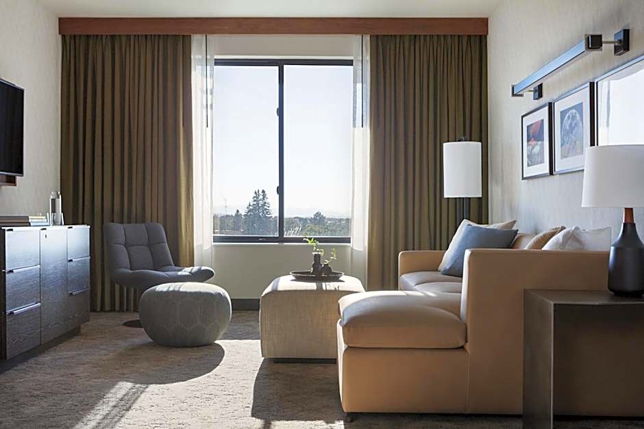 Kimpton Armory Hotel Bozeman By IHG