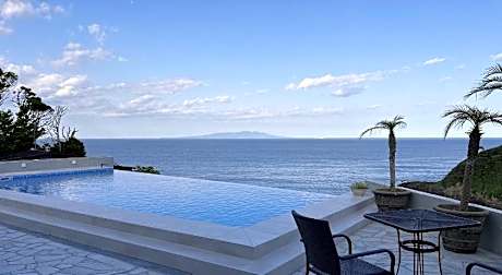 Gardenvilla Shirahama Resort Hotel