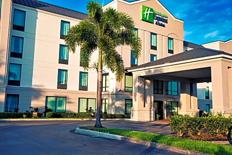 Holiday Inn Express Hotel & Suites Tampa-Oldsmar, an IHG Hotel