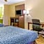 Econo Lodge West - Coors Blvd