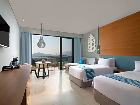 Suite with Mountain Sunrise View